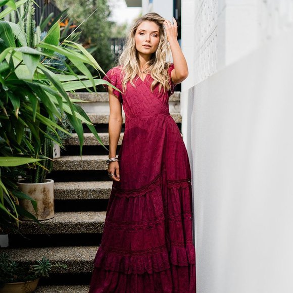 Elegant Burgundy Maxi Dress - Picture 7 of 15